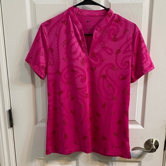 Nike Tops - Nike Dri-FIT Victory Womens Golf Polo Paisley Pink Size Medium Split Neck Tennis
